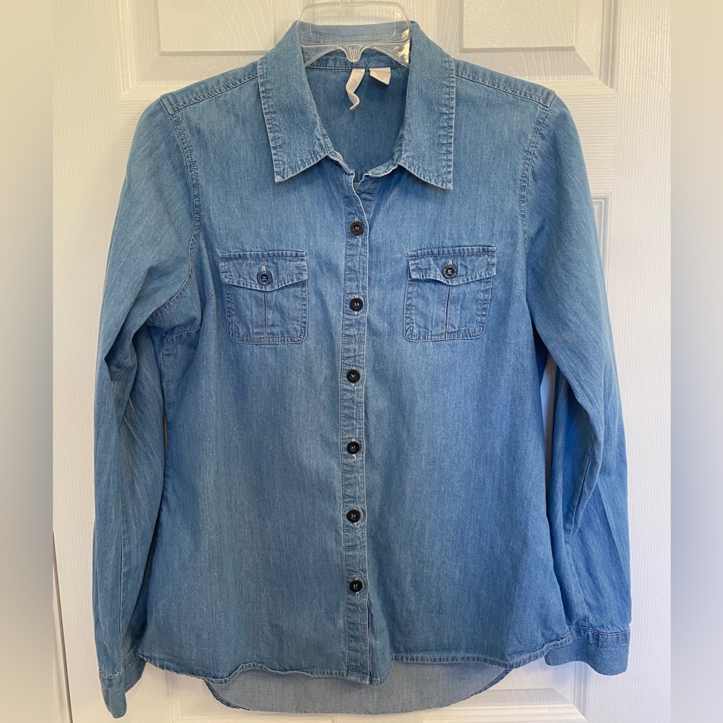 Chambray Button Down - Juniors Large - Eic